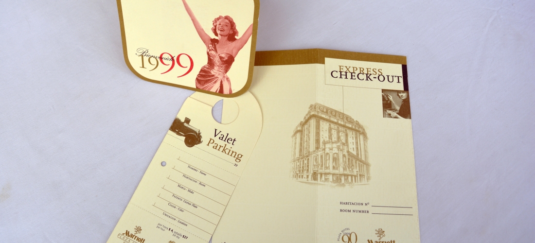 Folleto y door hanger